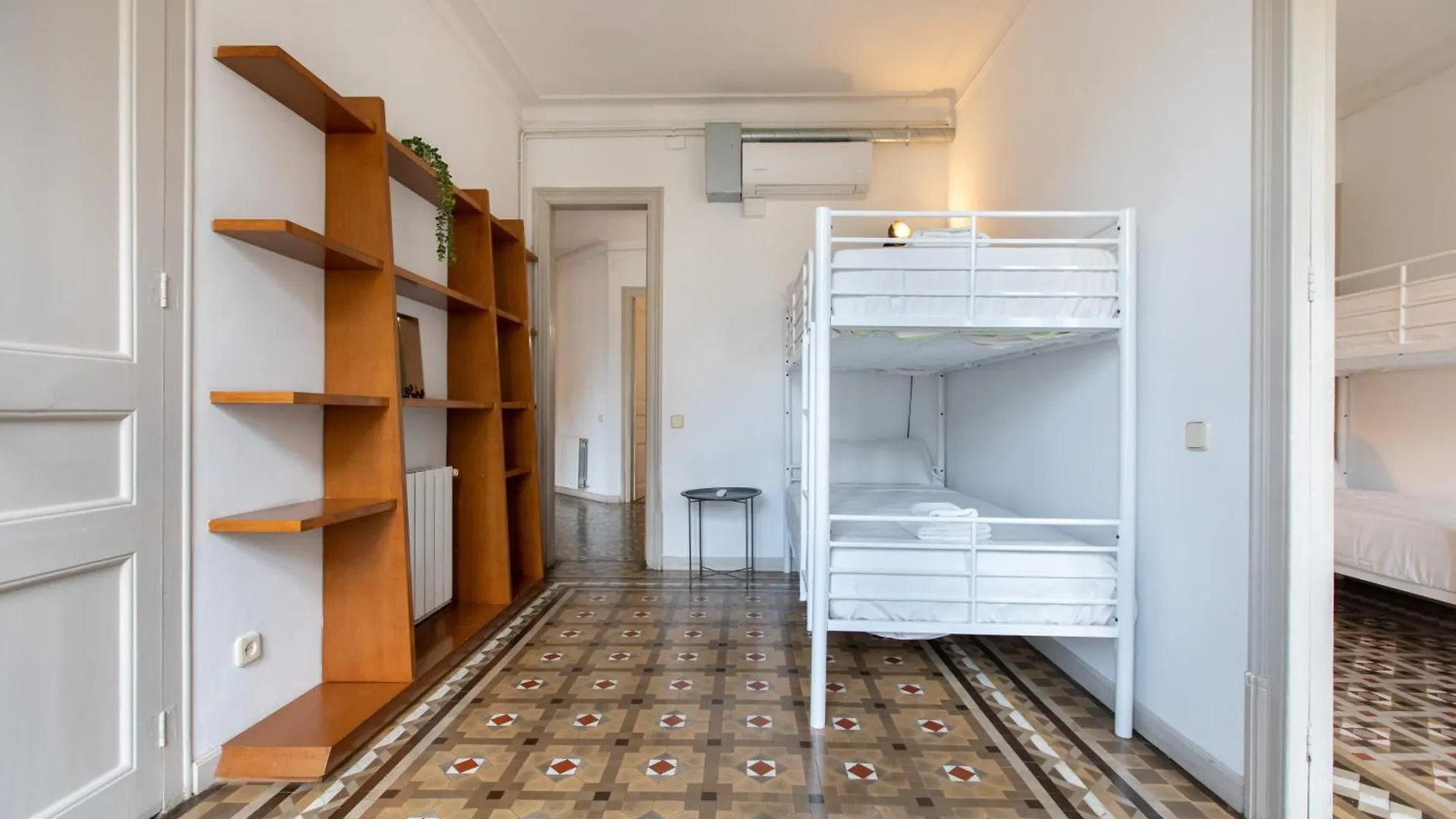 B41 - Apartamento Para Grandes Grupos En Bcn Centro Barcelona Apartament